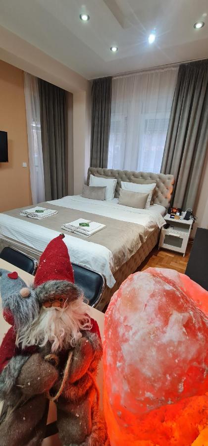Design Apartment Business Lux 4 Star "Rio" Completely Business Lux Place In The City Center & Free Included Industry Optical Wifi & Netflix & Keyless Code Entry & Full Smart App & Kitchen & Washing Machine & Wide Terrace & Secure 2 Parking Place Ćuprija Eksteriør bilde